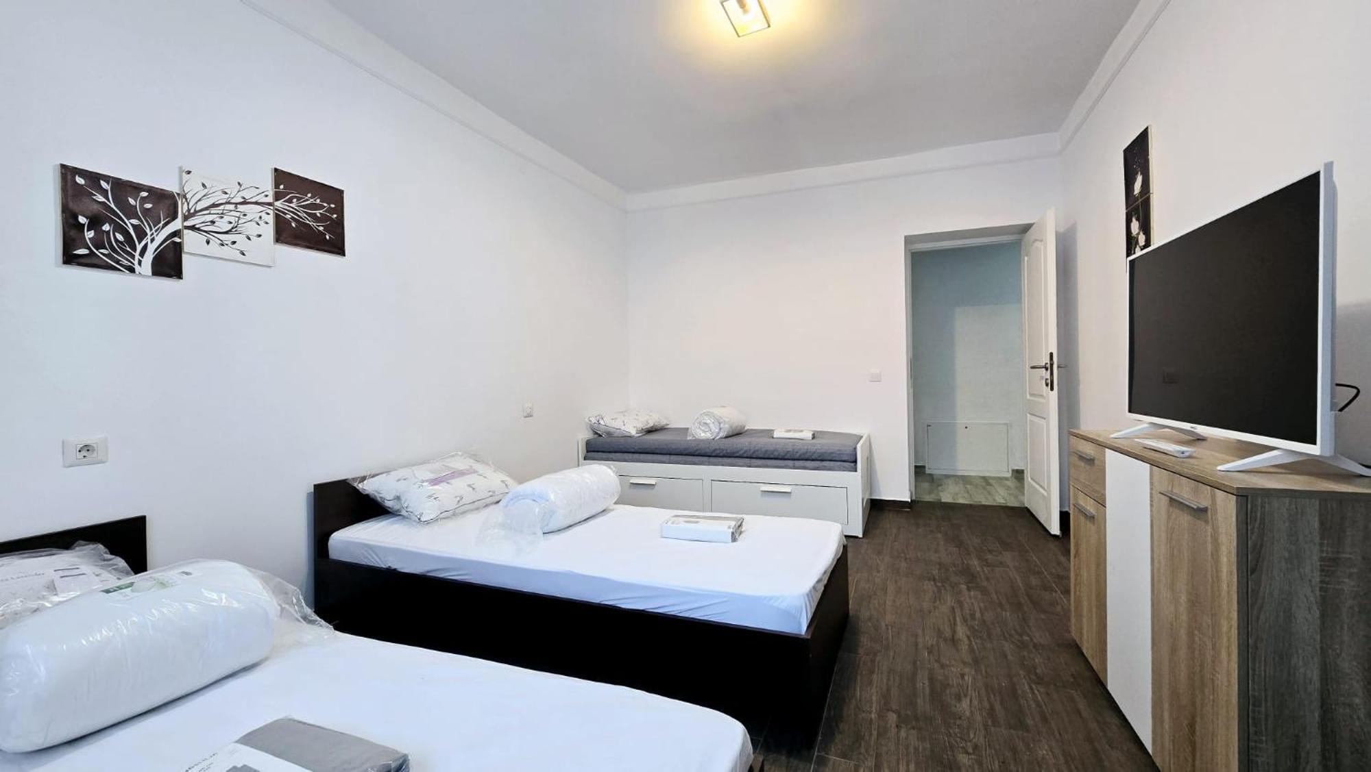 Apartament 3 Camere Hd Hunedoara Exterior foto