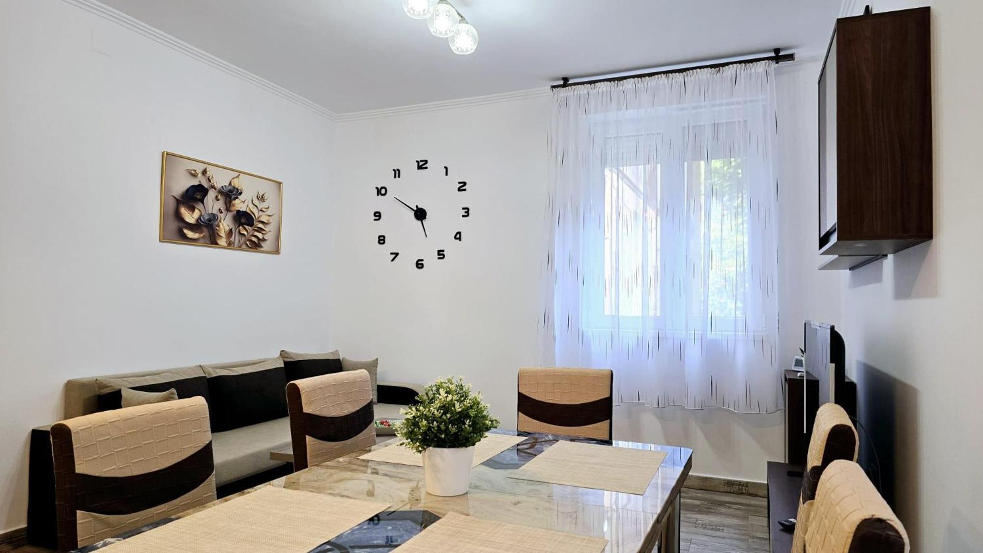 Apartament 3 Camere Hd Hunedoara Exterior foto
