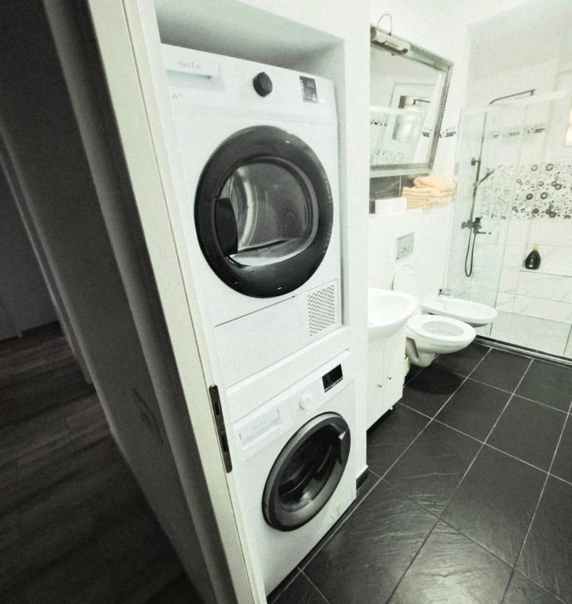 Apartament 3 Camere Hd Hunedoara Exterior foto